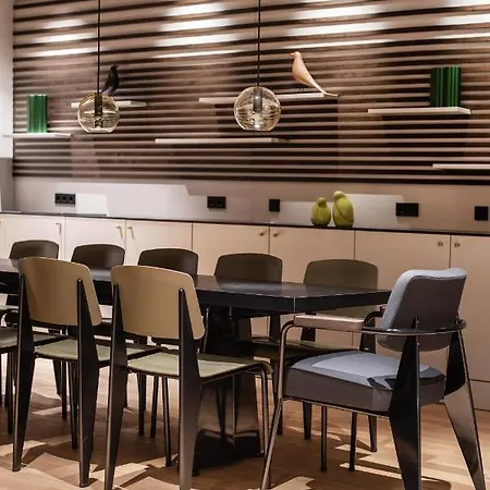 酒店 Ipartment Frankfurt Airport 4*
