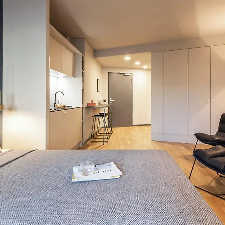 Hotel Ipartment Frankfurt Airport 4*