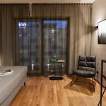 Ipartment Frankfurt Airport Hotel 4*