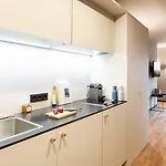 Ipartment Frankfurt Airport Hotel 4*