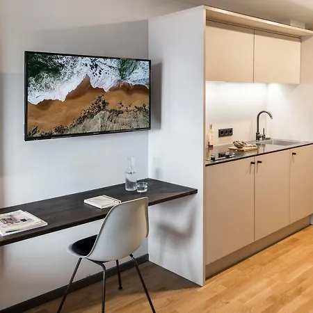 Hotel Ipartment Frankfurt Airport 4*