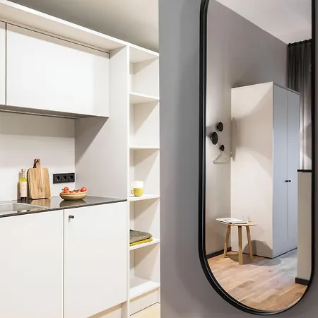 Ipartment Frankfurt Airport 4*