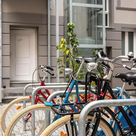 ホテル Ipartment Frankfurt Airport 4*