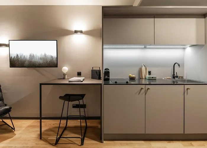 Ipartment Frankfurt Airport 4*